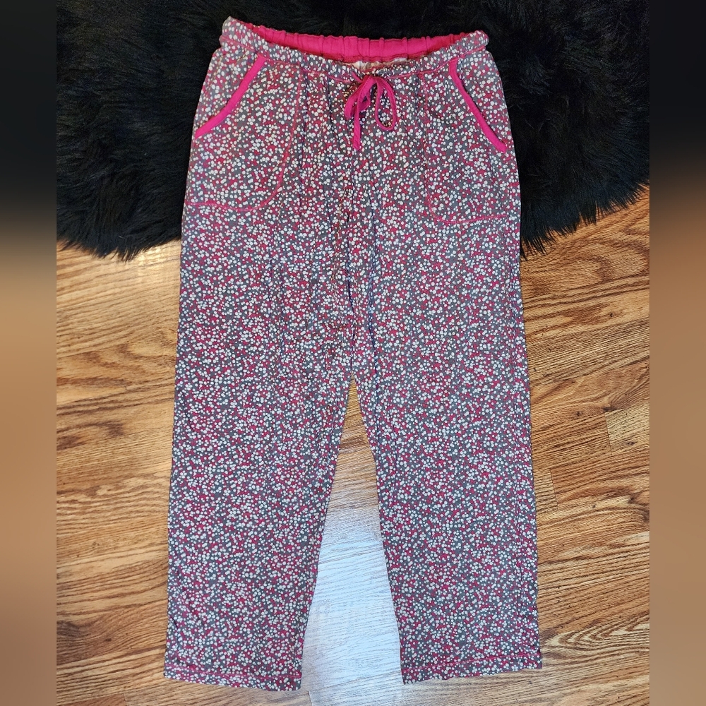 Butter Soft Pajama Pants with Pink, White and Gray Multicolored Dots Size Small